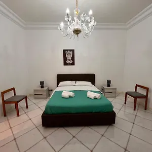 la-casa-di-fili.sicilyhotelsitaly.net/