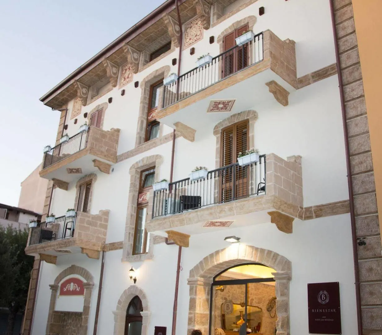 *** Pensión Bienestar - Maison de Charme Alguer Italia